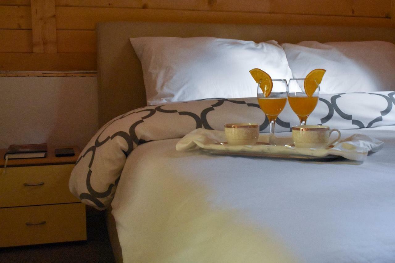 Tara Inn Resort Bastasi Luaran gambar